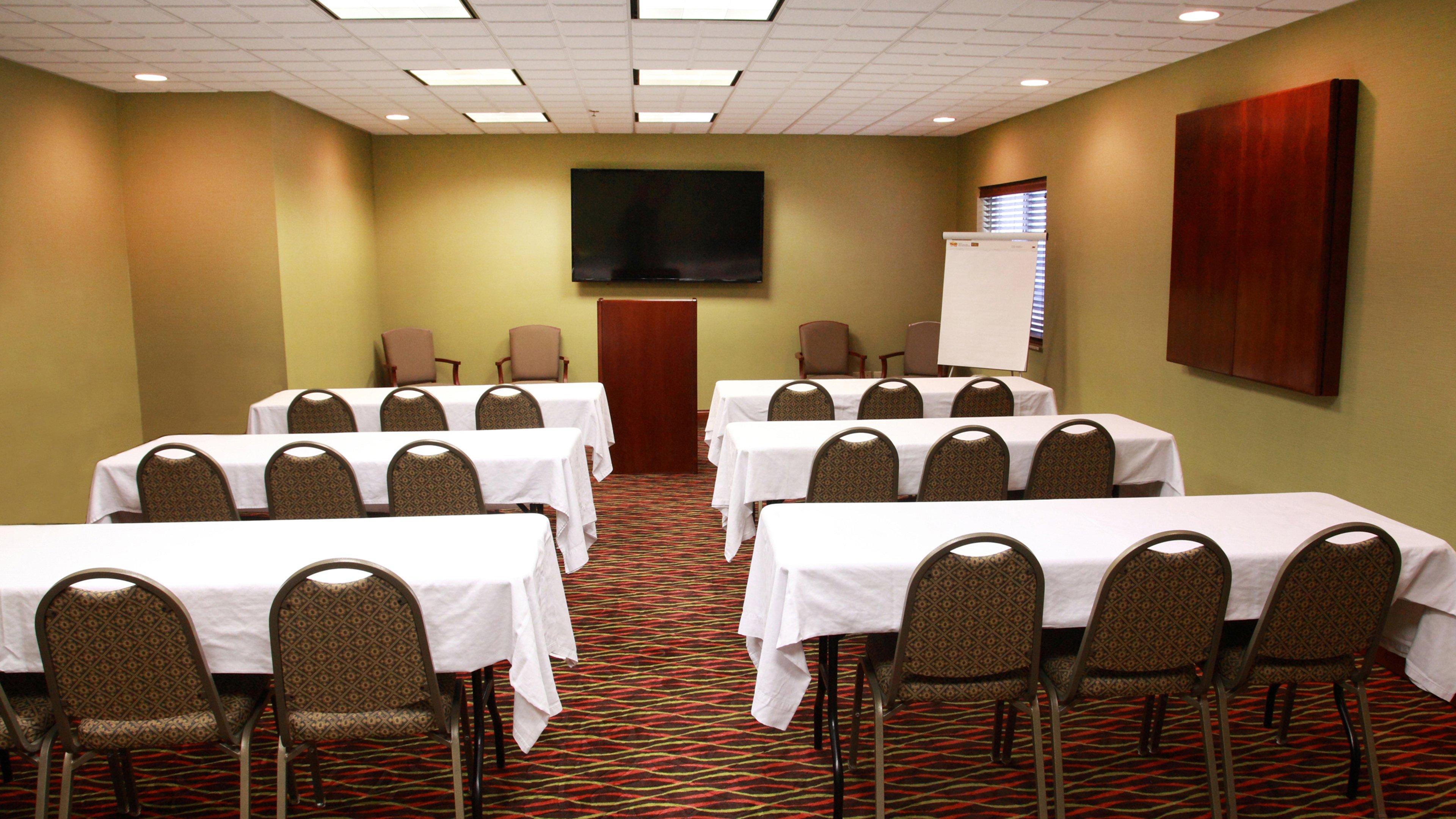 Holiday Inn Express Jamestown By Ihg Экстерьер фото