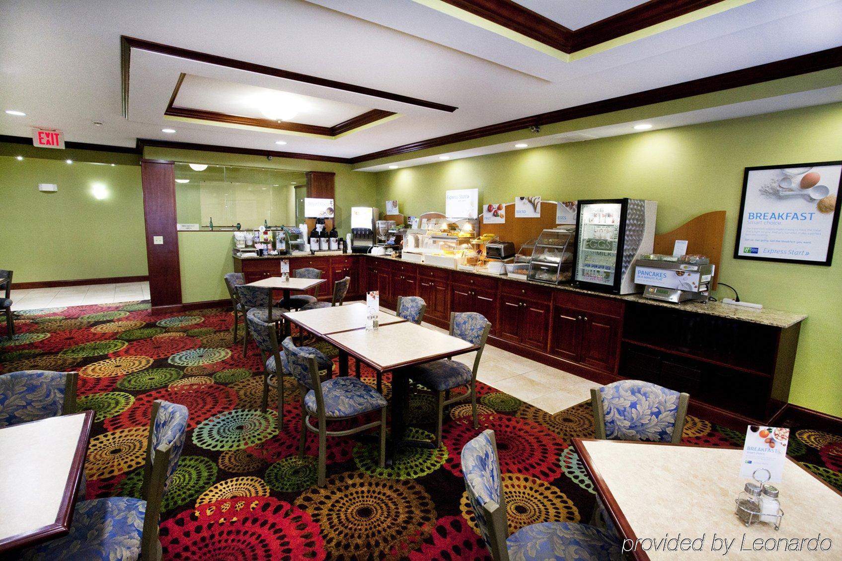 Holiday Inn Express Jamestown By Ihg Экстерьер фото