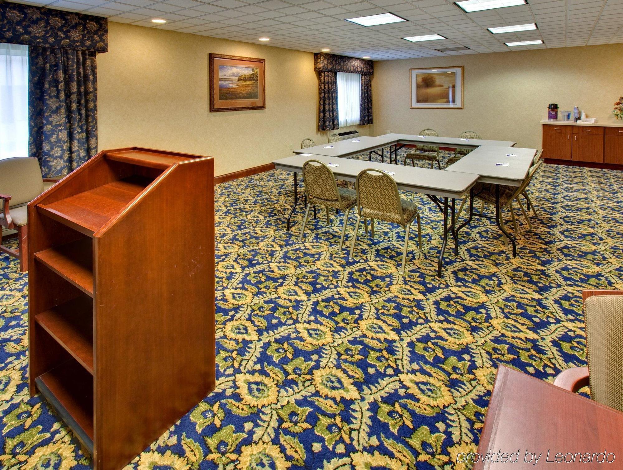 Holiday Inn Express Jamestown By Ihg Экстерьер фото